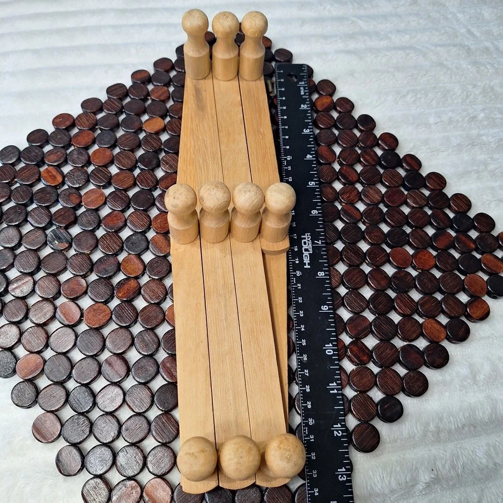 PIER 1 IMPORTS Expandable Wooden Accordion 10 Peg Wall Hanger Mug Coat Jewelry